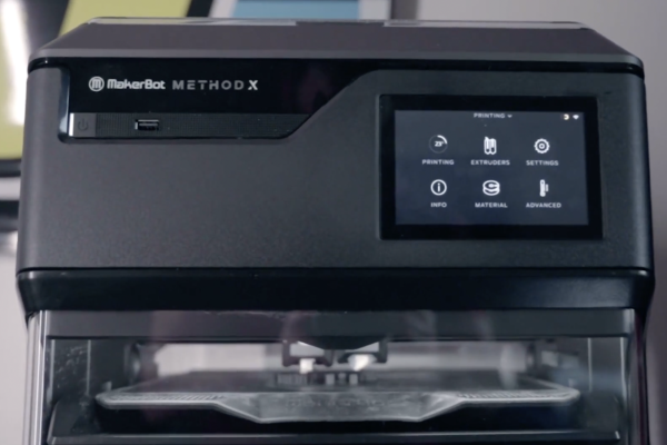 Impressora MakerBot Method X (Com Fundo 2) Impressora MakerBot Method X (Com Fundo 2)